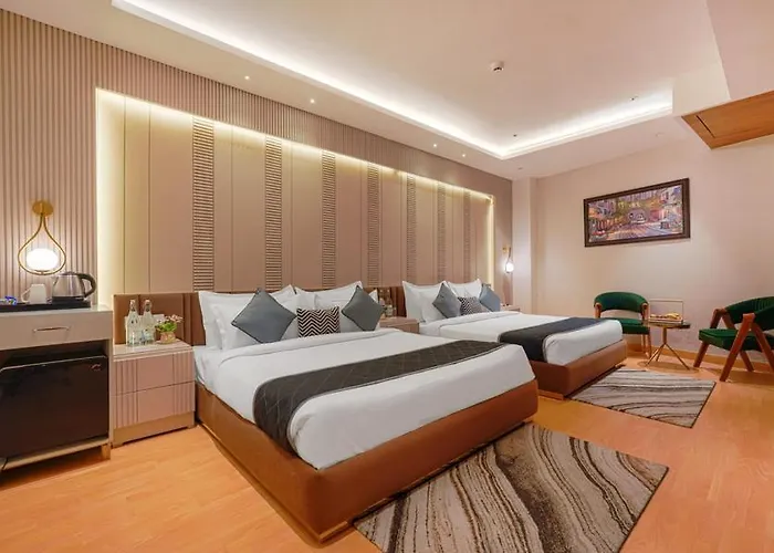 Hotel Gross International Near Delhi Airport,A Block Road No 4 Street No 10 Mahipalpur New Delhi