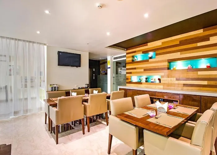Fabhotel Cabana